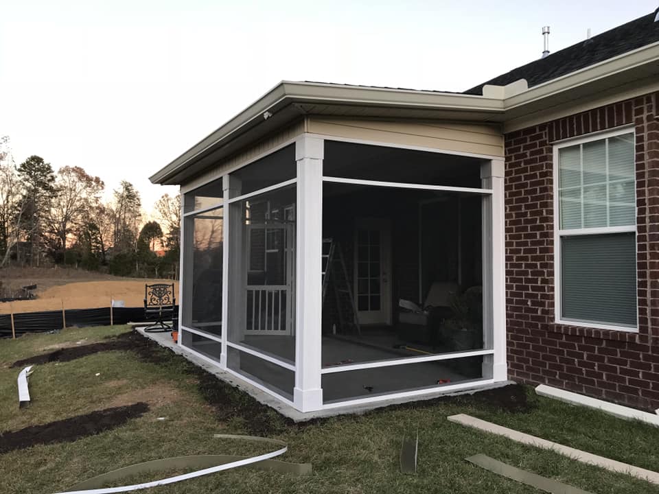 R . Nunez Construction